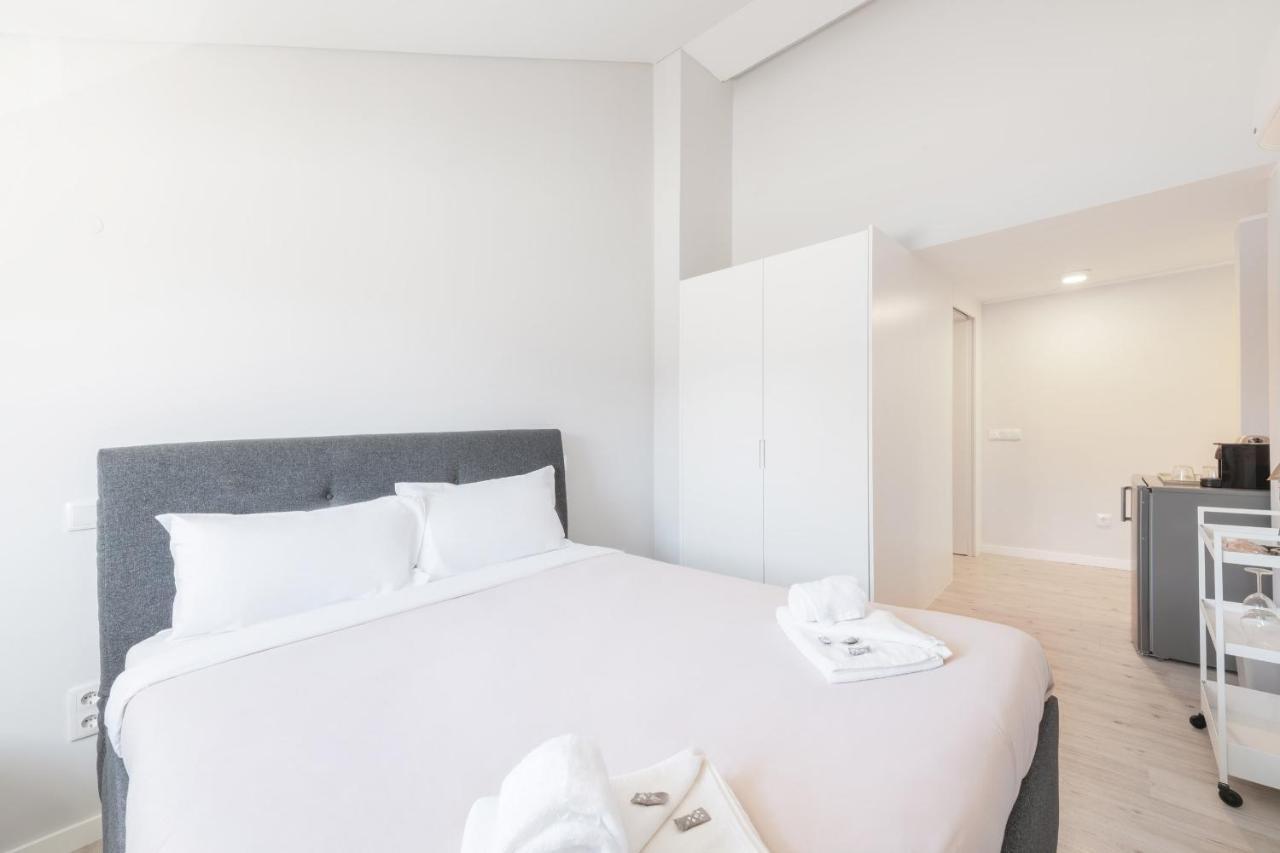 Olala Lisbon Oriente Suites III Exterior foto